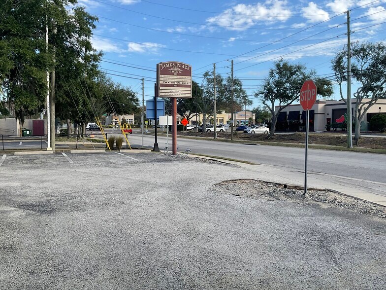 More Photos Of 955 E Martin Luther King Junior Dr, Tarpon Springs Medical For Lease