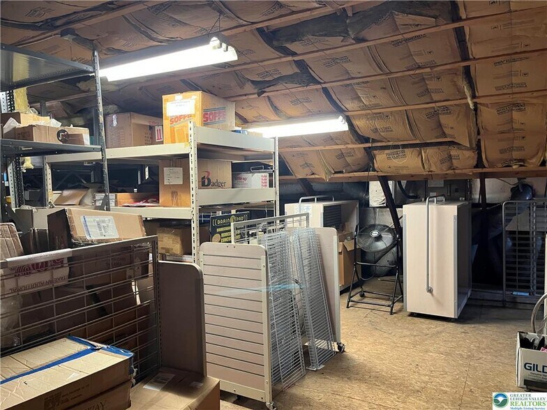 More Photos Of 749 E Ettwein St, Bethlehem Flex For Sale