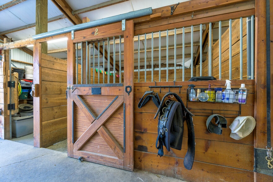 More Photos Of 5228 Gardner Ln, Florence Horse Stables For Sale