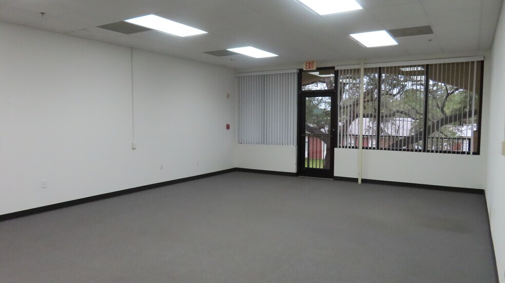 More Photos Of 139 Beal Pky SE, Fort Walton Beach Office For Lease
