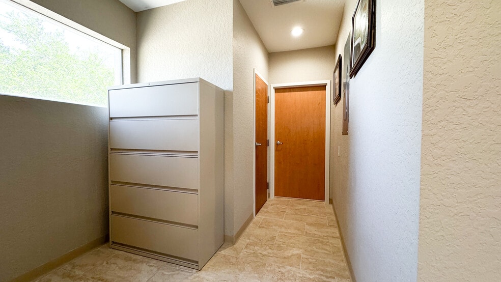 More Photos Of 3830 S Florida Ave, Lakeland Office For Lease