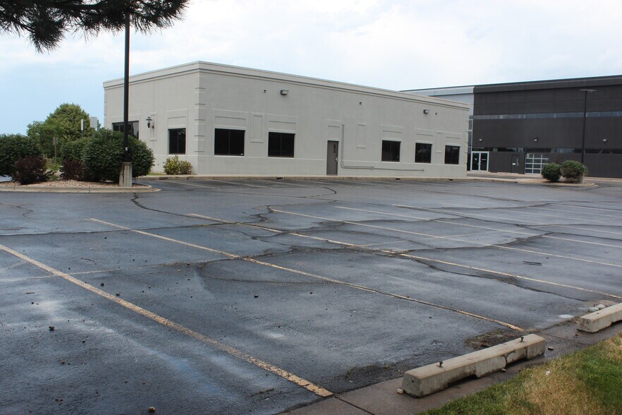 More Photos Of 2950 S Havana St, Aurora Unknown For Lease