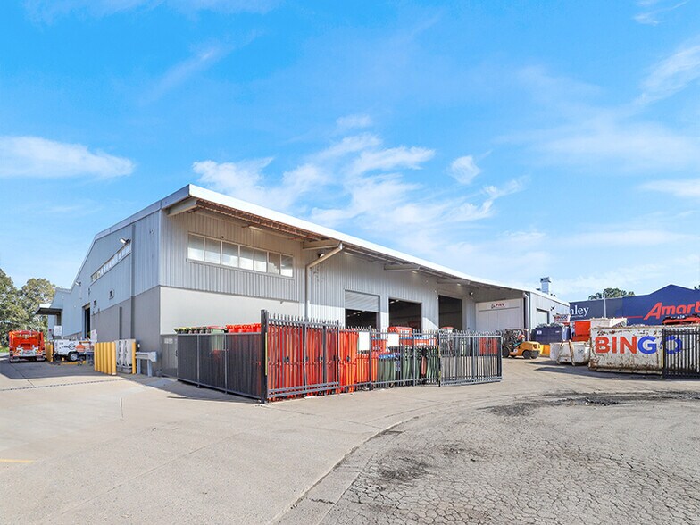 More Photos Of 305 Parramatta Rd, Auburn Warehouse For Lease