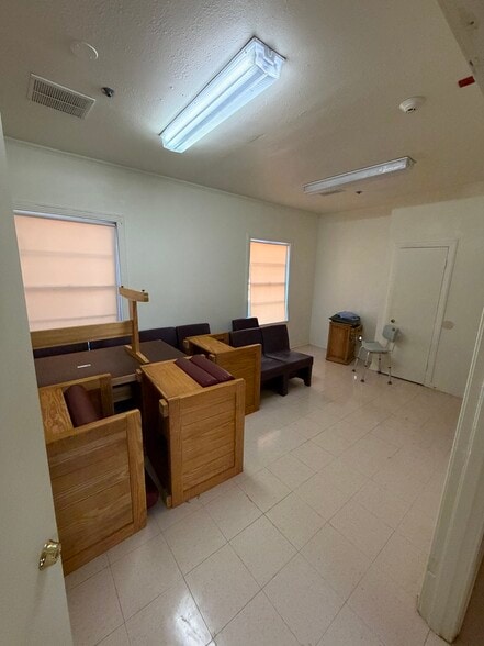 More Photos Of 7470 TX-154, Marshall Specialty For Sale