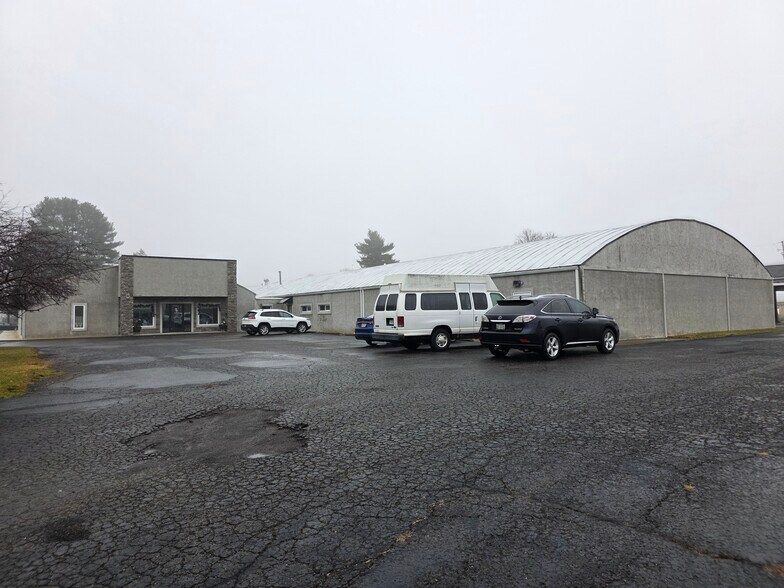 More Photos Of 806 Harcourt Rd, Mount Vernon Office For Lease