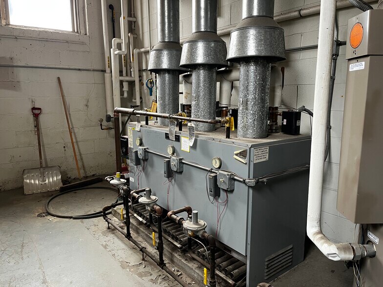 More Photos Of 1709 Shields Ave, Saint Paul Apartments For Sale