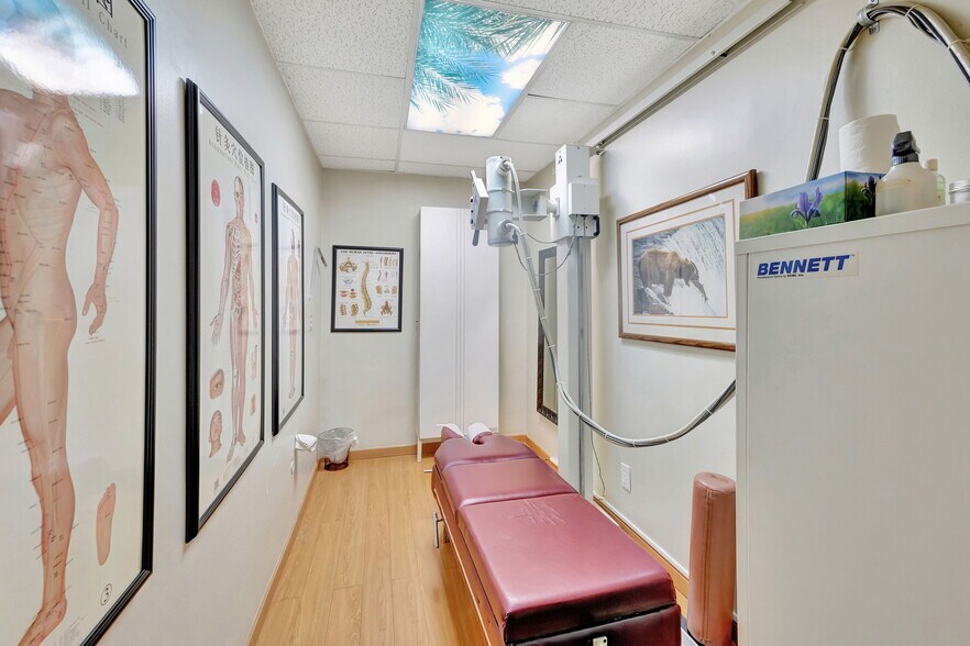 More Photos Of 2889 10th Ave N, Lake Worth Medical For Lease