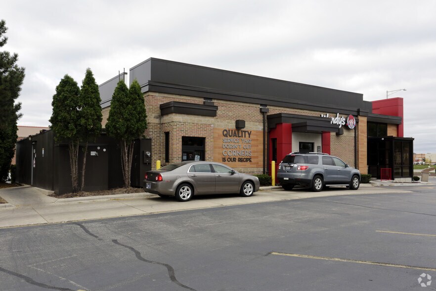 More Photos Of 3012 Reflection Dr, Naperville Fast Food For Sale