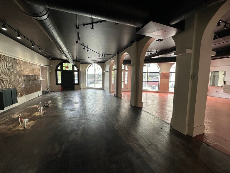 More Photos Of 1420 Lake Dr SE, Grand Rapids Restaurant For Lease