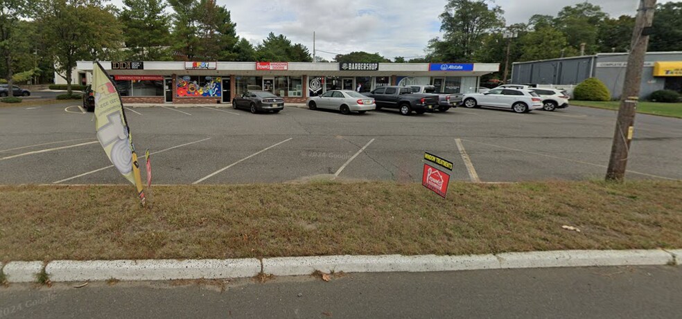 More Photos Of 663-673 State Route 35, Middletown Unknown For Lease