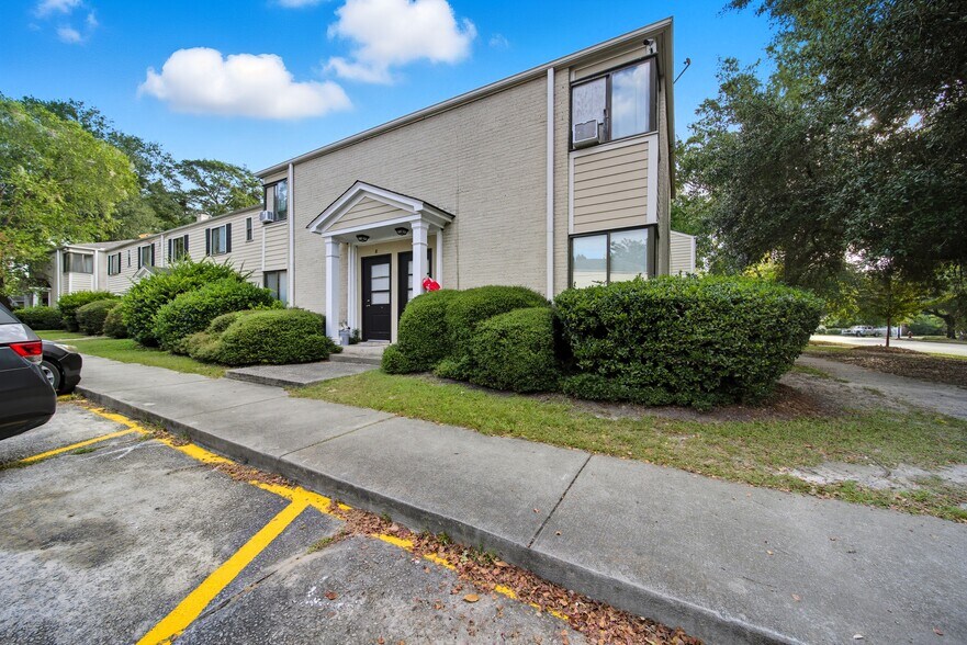 More Photos Of 206 Laurens St, Camden Apartments For Sale