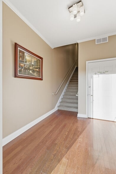 More Photos Of 311 S Royal Oaks Blvd, Franklin Medical For Sale