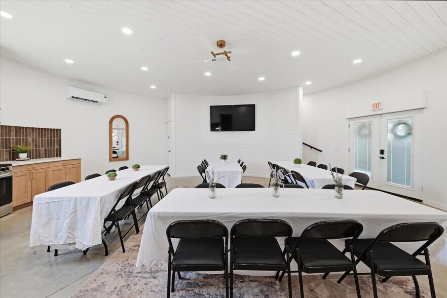 More Photos Of 131 3rd St, Underwood Specialty For Sale