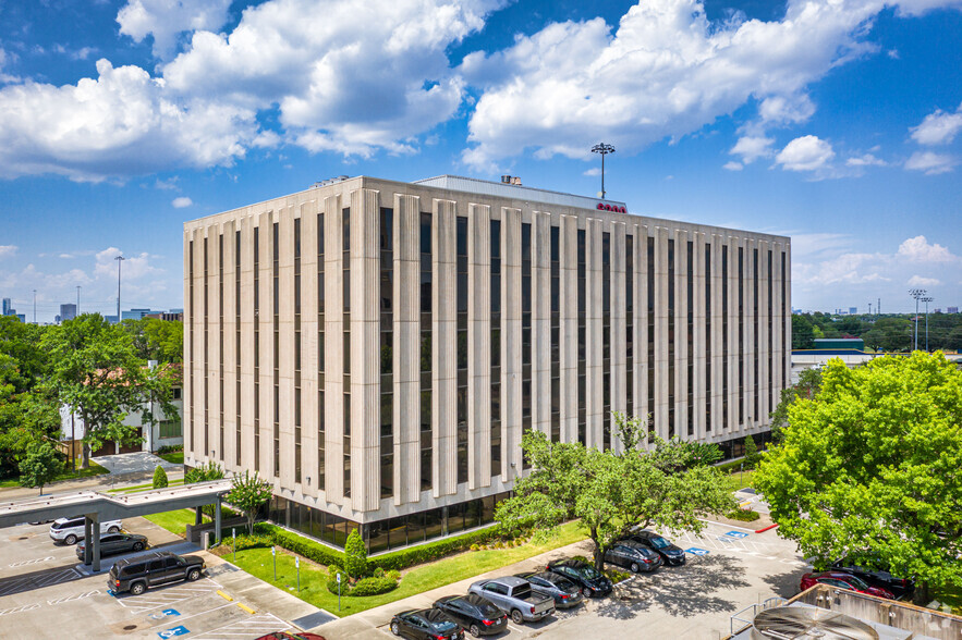 Primary Photo Of 6300 West Loop South, Bellaire Medical For Lease