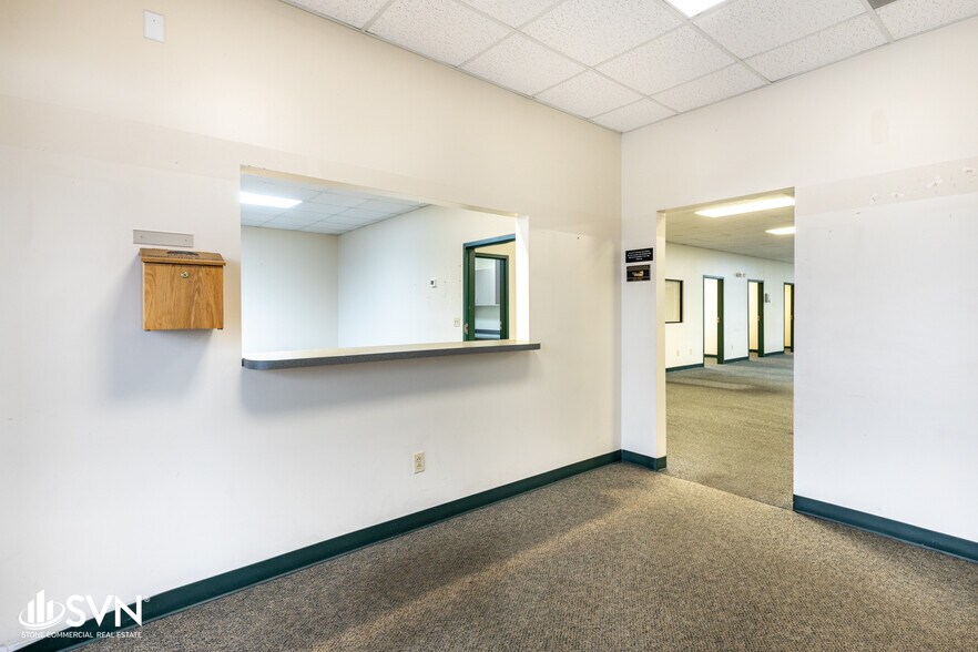 More Photos Of 1054 Center Dr, Richmond Office For Lease