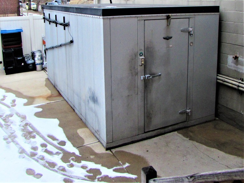 More Photos Of 6931 Gravois Ave, Saint Louis Restaurant For Sale