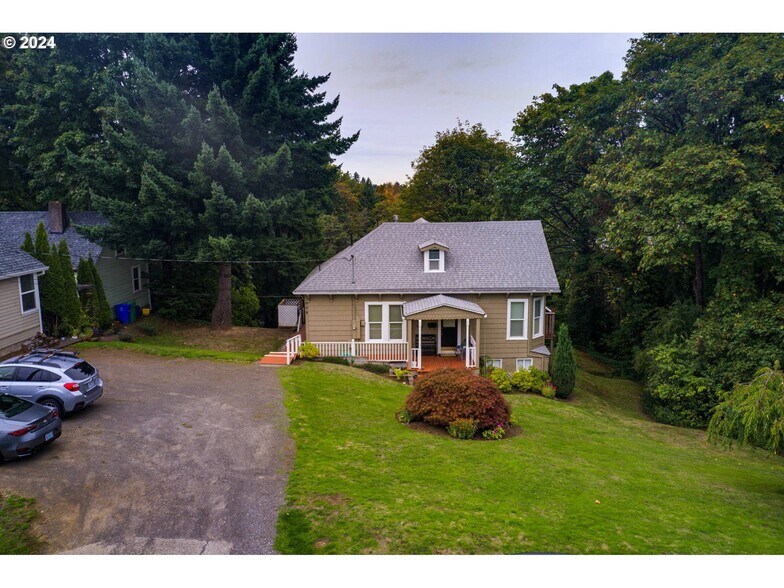 More Photos Of 909 SW Gaines St, Portland Land For Sale