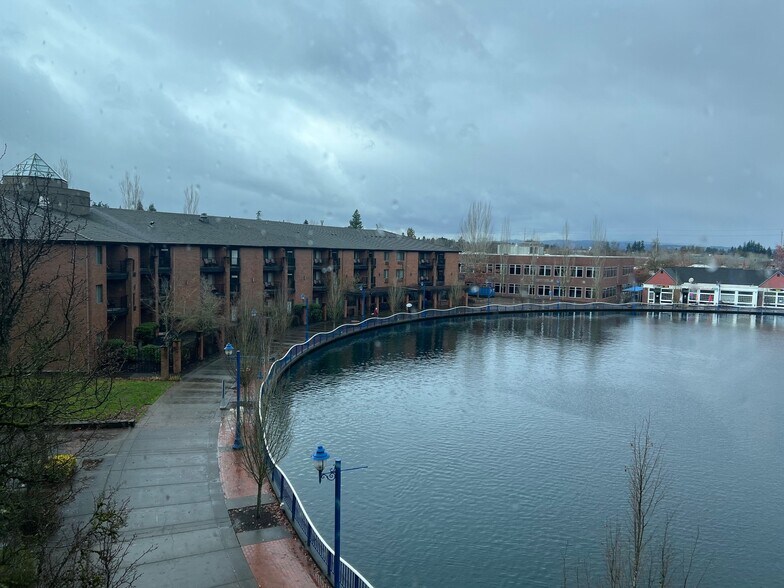 More Photos Of 8100 SW Nyberg Rd, Tualatin Loft Creative Space For Lease