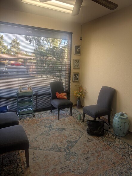 Primary Photo Of 1615 E Warner Rd, Tempe Medical For Lease