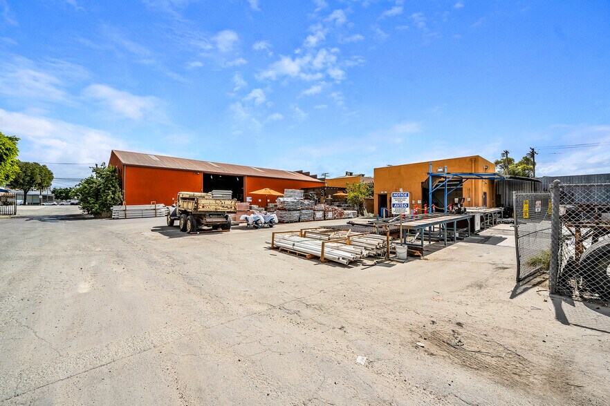 More Photos Of 4417 San Fernando Rd, Glendale Industrial For Sale