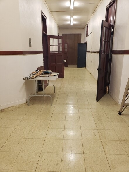 More Photos Of 600 W Pecan St, Altus Religious Facility For Sale