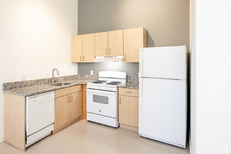 More Photos Of 166 Valley St, Providence Apartments For Sale