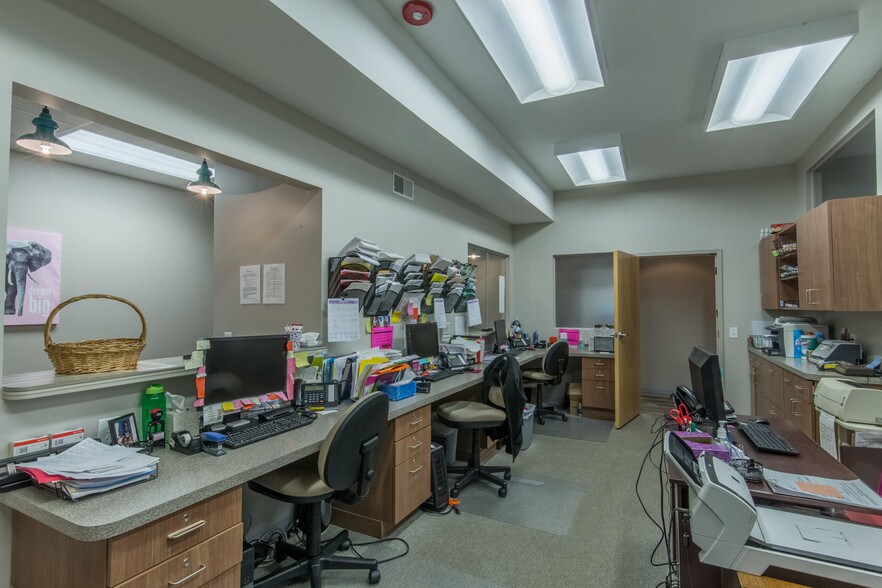 More Photos Of 2924 Main St, Buffalo Storefront Retail Office For Sale