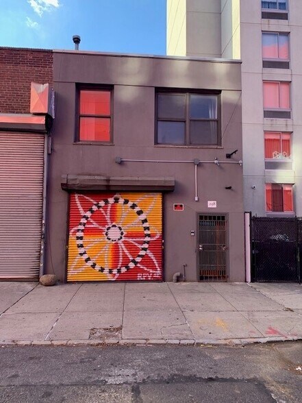 Primary Photo Of 298 Butler St, Brooklyn Storefront Retail Office For Sale
