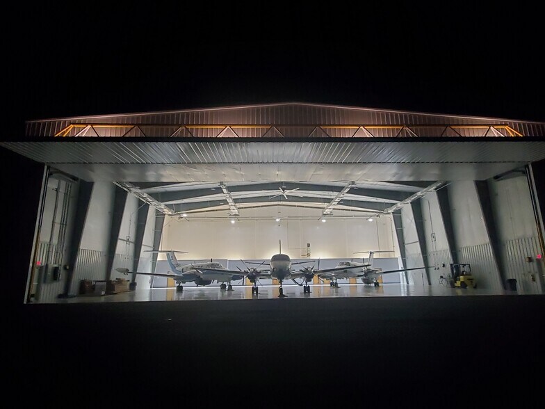 More Photos Of 44191 Airport Rd, California Office For Lease