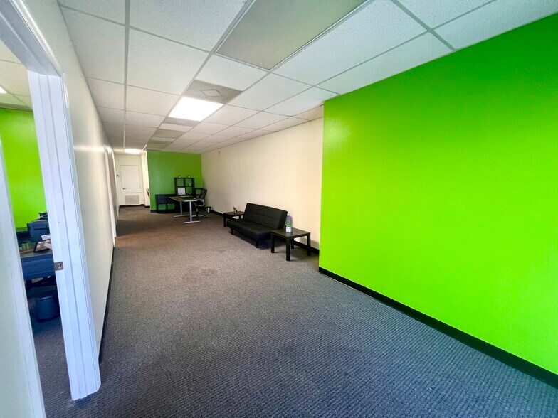 More Photos Of 3586 Aloma Ave, Winter Park Office For Sale