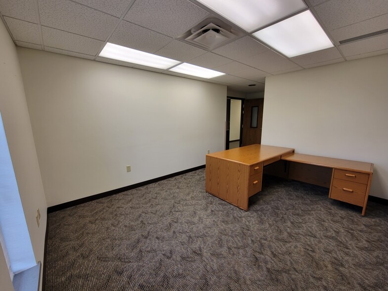 More Photos Of 4205 State St, Bismarck Medical For Sale