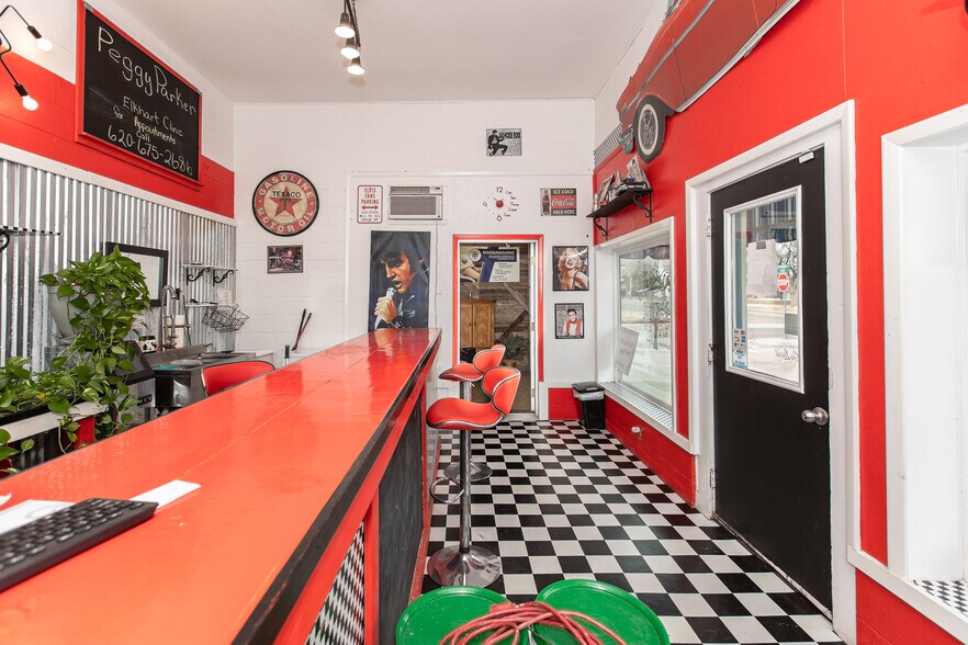 More Photos Of 309 Morton St, Elkhart Industrial For Sale