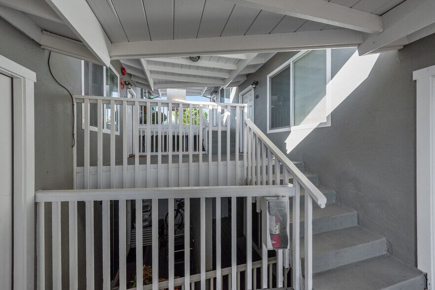 More Photos Of 408 Keller St, Petaluma Apartments For Sale