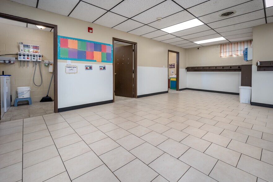 More Photos Of 3124 S Pennsylvania Ave, Oklahoma City Daycare Center For Sale