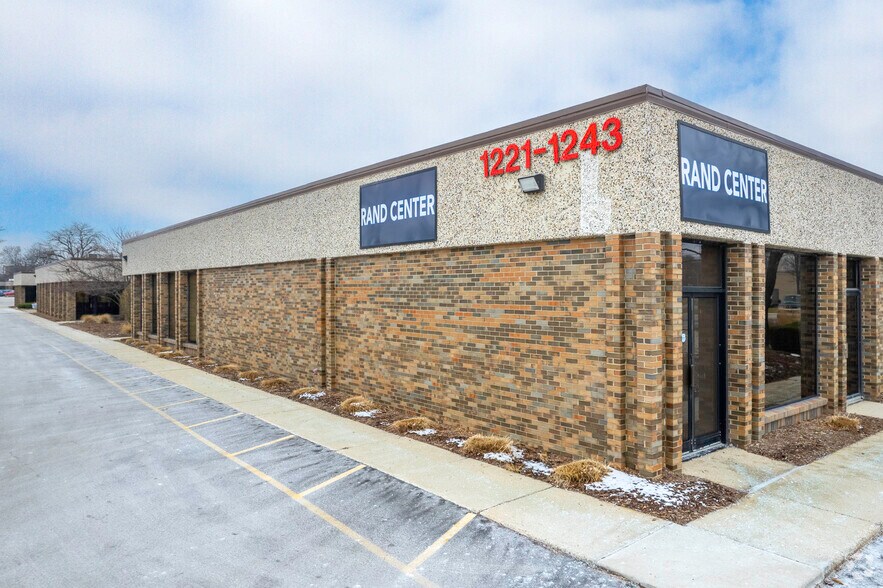 More Photos Of 1221-1243 Rand Rd, Des Plaines Unknown For Lease