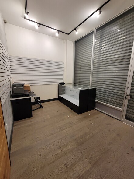 More Photos Of 1306 Avenue H, Brooklyn Storefront Retail Residential For Lease