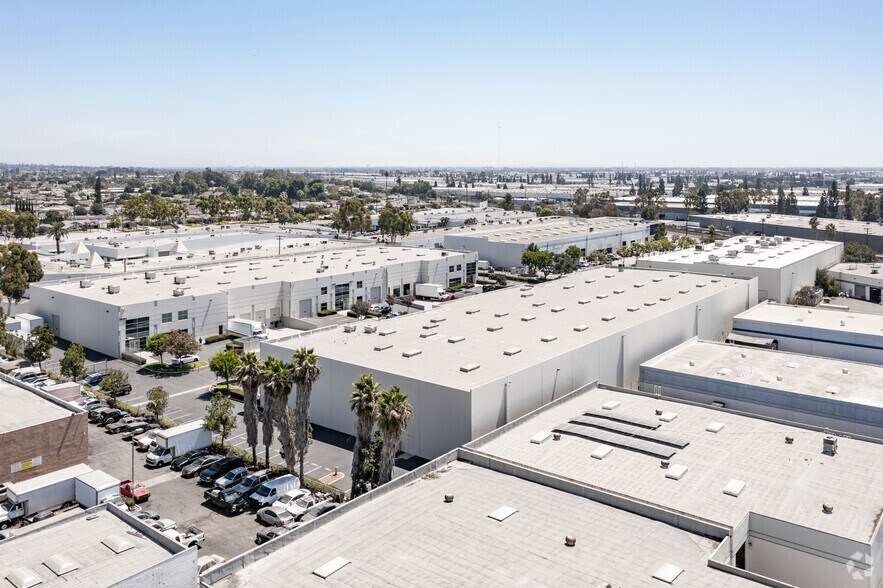 More Photos Of 14043 Stage Rd, Santa Fe Springs Industrial For Sale