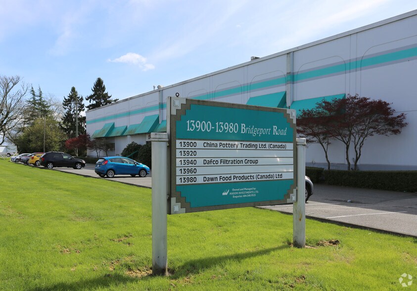 More Photos Of 13900-13980 Bridgeport Rd, Richmond Warehouse For Lease