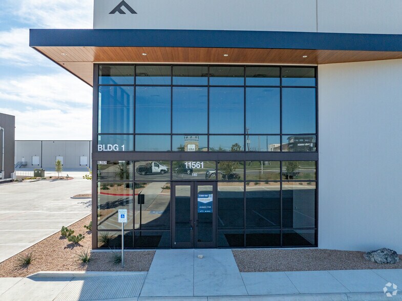 More Photos Of Hero Way West, Leander Unknown For Lease