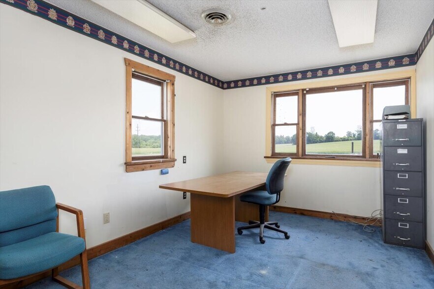 More Photos Of 485 Clinton St, Cowlesville Industrial For Sale