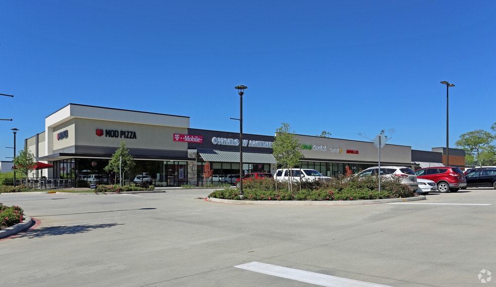 More Photos Of 381 S Loop 336 W, Conroe General Retail For Lease