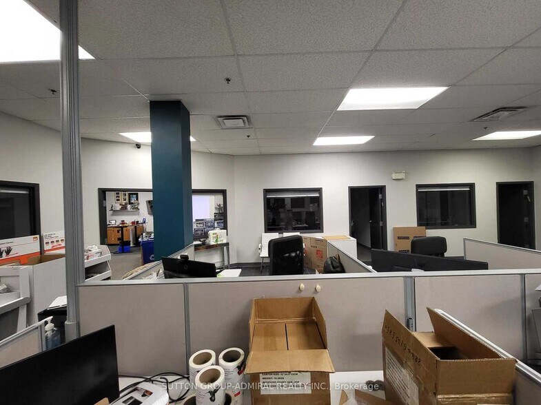 More Photos Of 205-215 Dolomite Dr, Toronto Warehouse For Sale