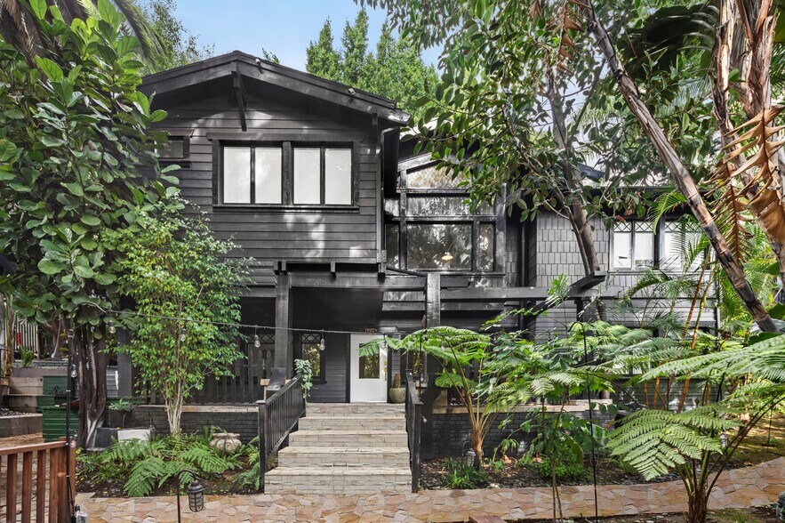 More Photos Of 1908 Hillcrest Rd, Los Angeles Apartments For Sale