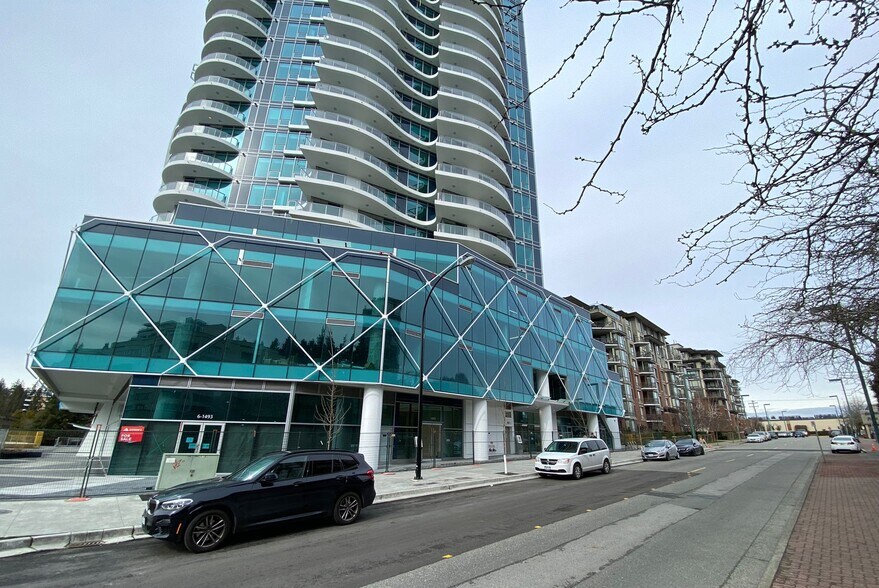More Photos Of 1493 Foster St, White Rock Apartments For Sale