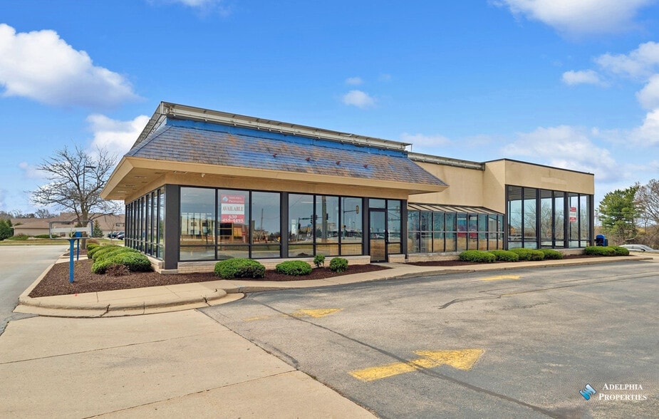 More Photos Of 6945 75th St, Kenosha Fast Food For Lease