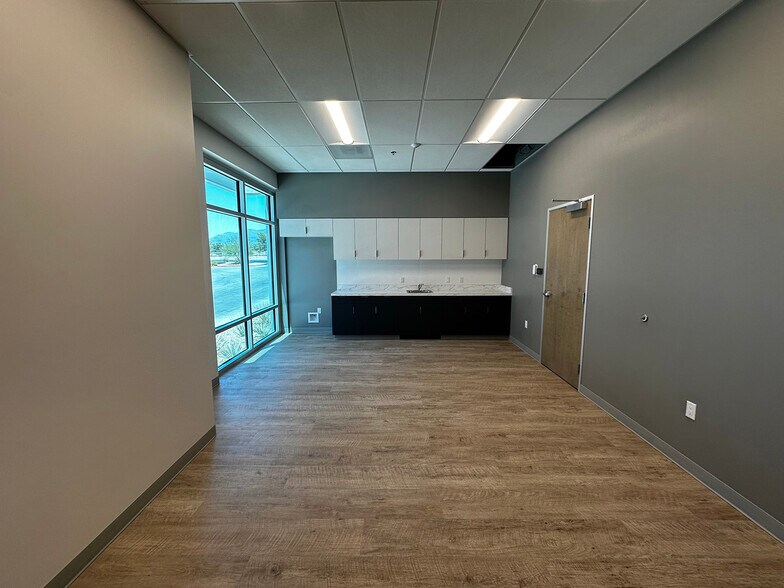 More Photos Of 3325 E Washburn Rd, North Las Vegas Unknown For Lease