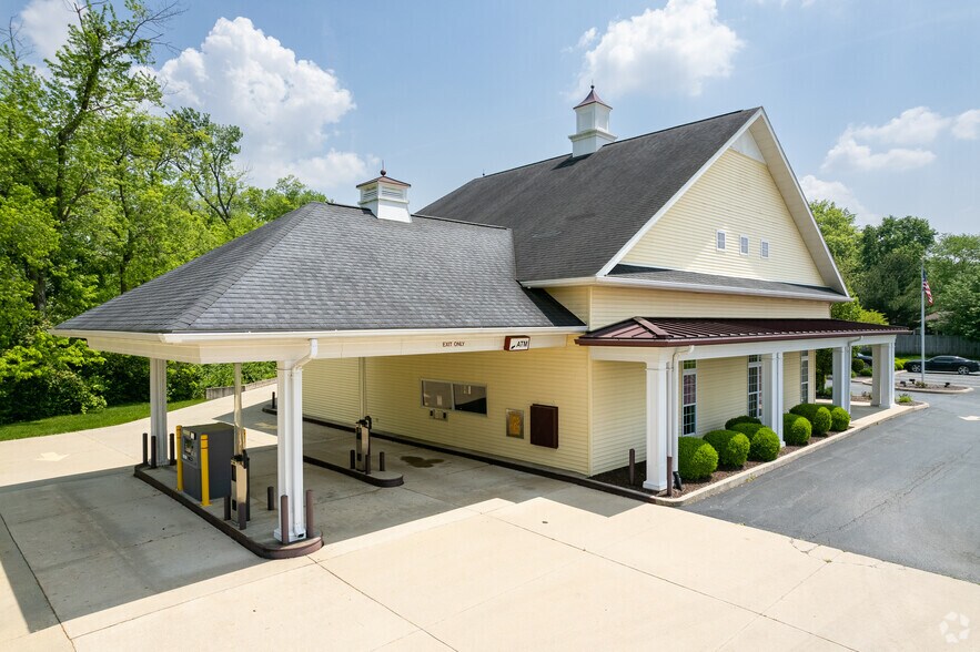 More Photos Of 2100 S Illinois St, Belleville Coworking Space