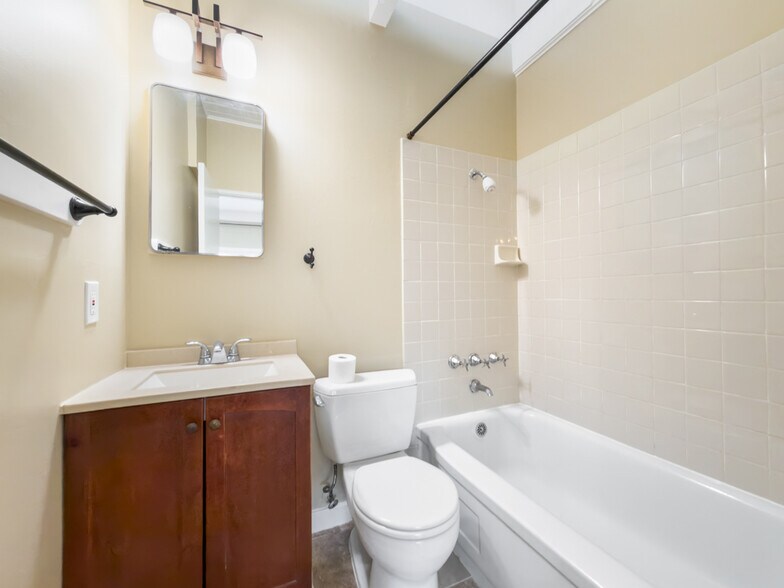 More Photos Of 5105-5107 MacDonald Ave, Richmond Apartments For Sale