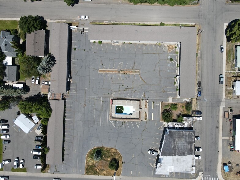 More Photos Of 403 W University Way, Ellensburg Hotel For Sale