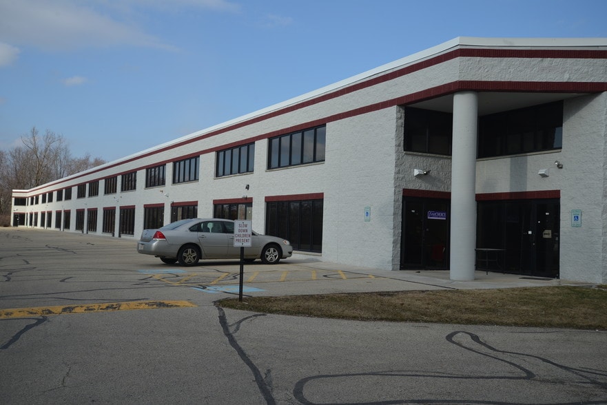 More Photos Of 1343 E Wisconsin Ave, Pewaukee Light Distribution For Lease